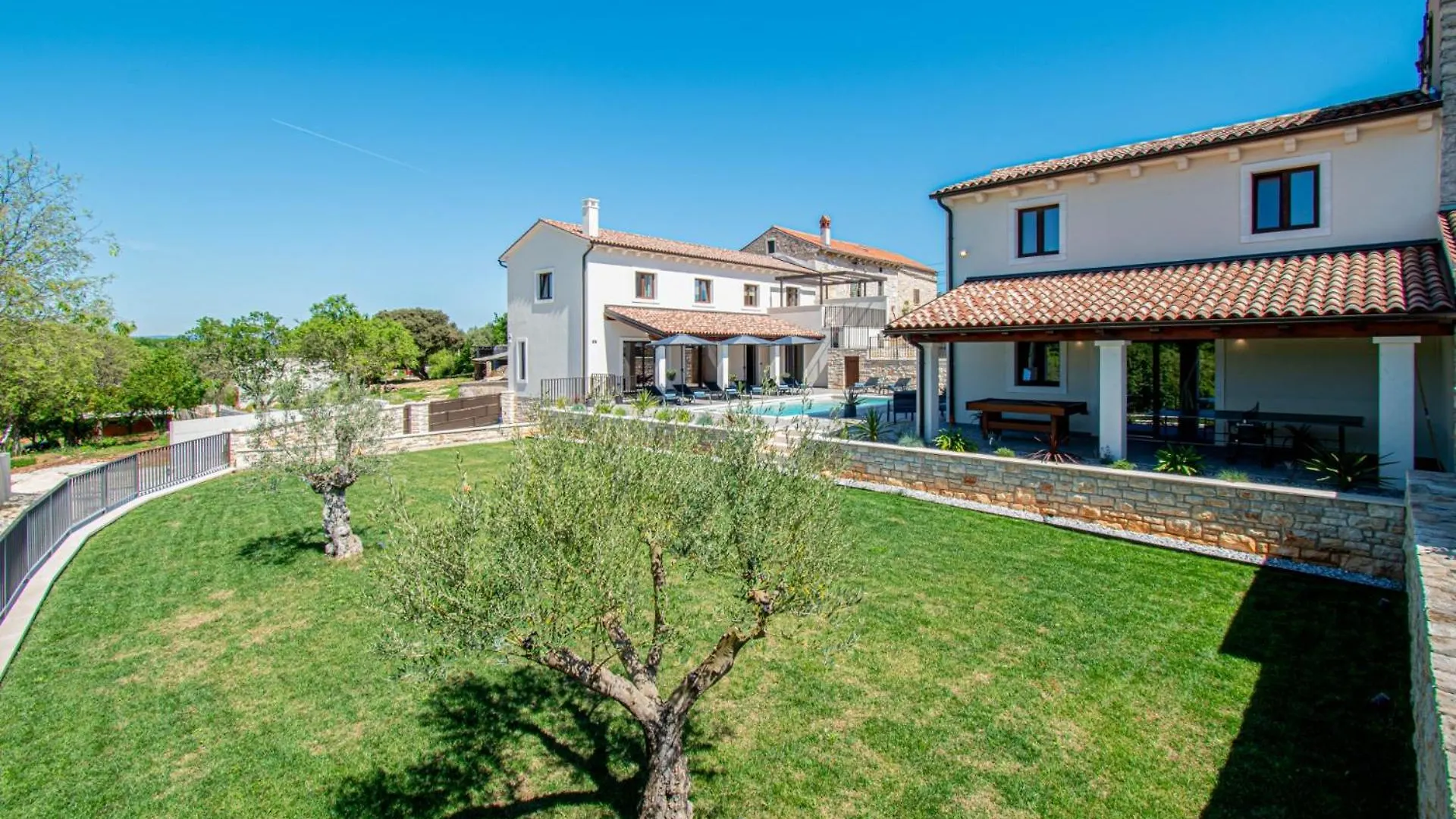 Modern Istrian Villa Sirola Valtura Kroatien